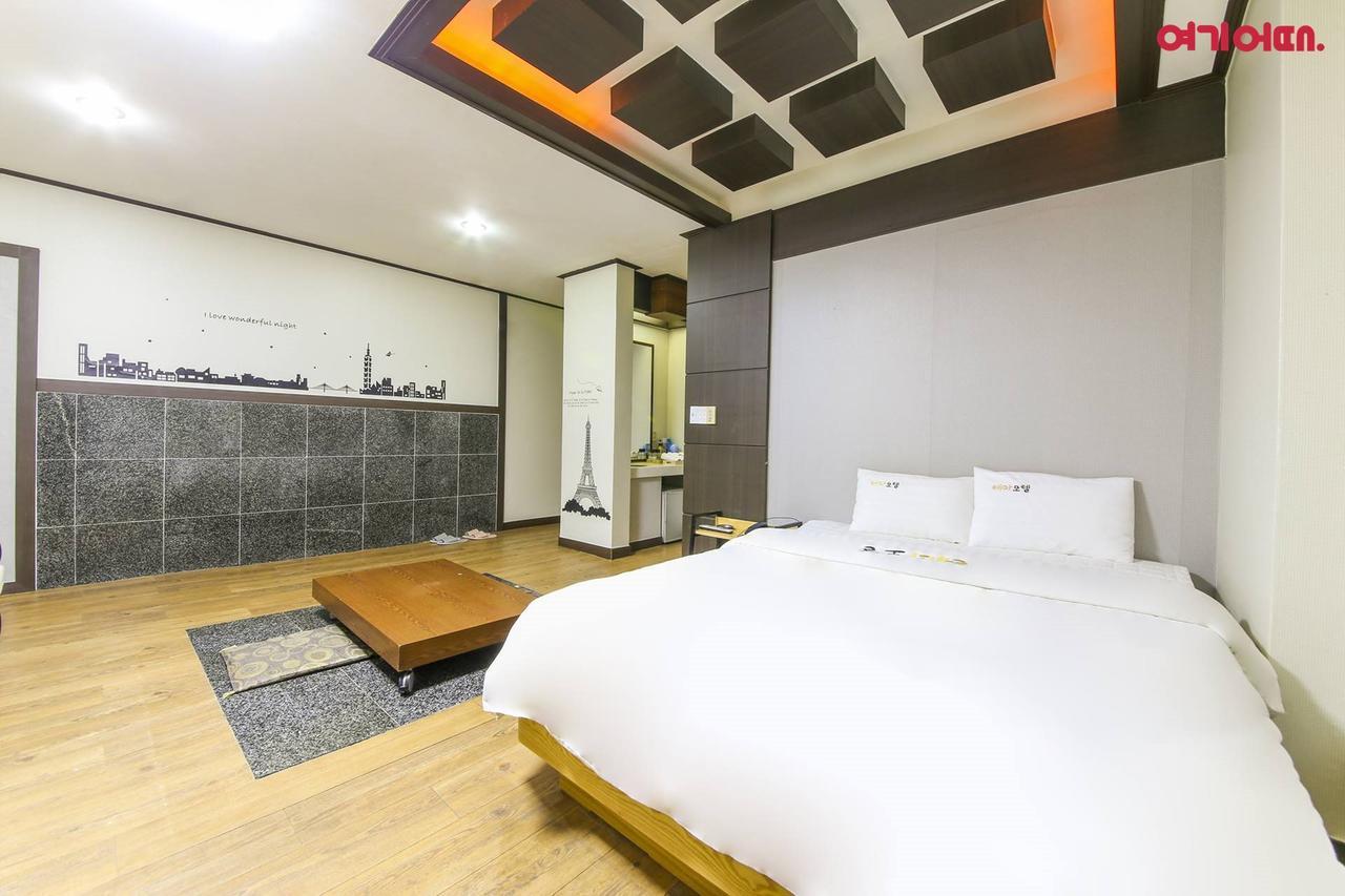Theme Motel Мокпо Экстерьер фото