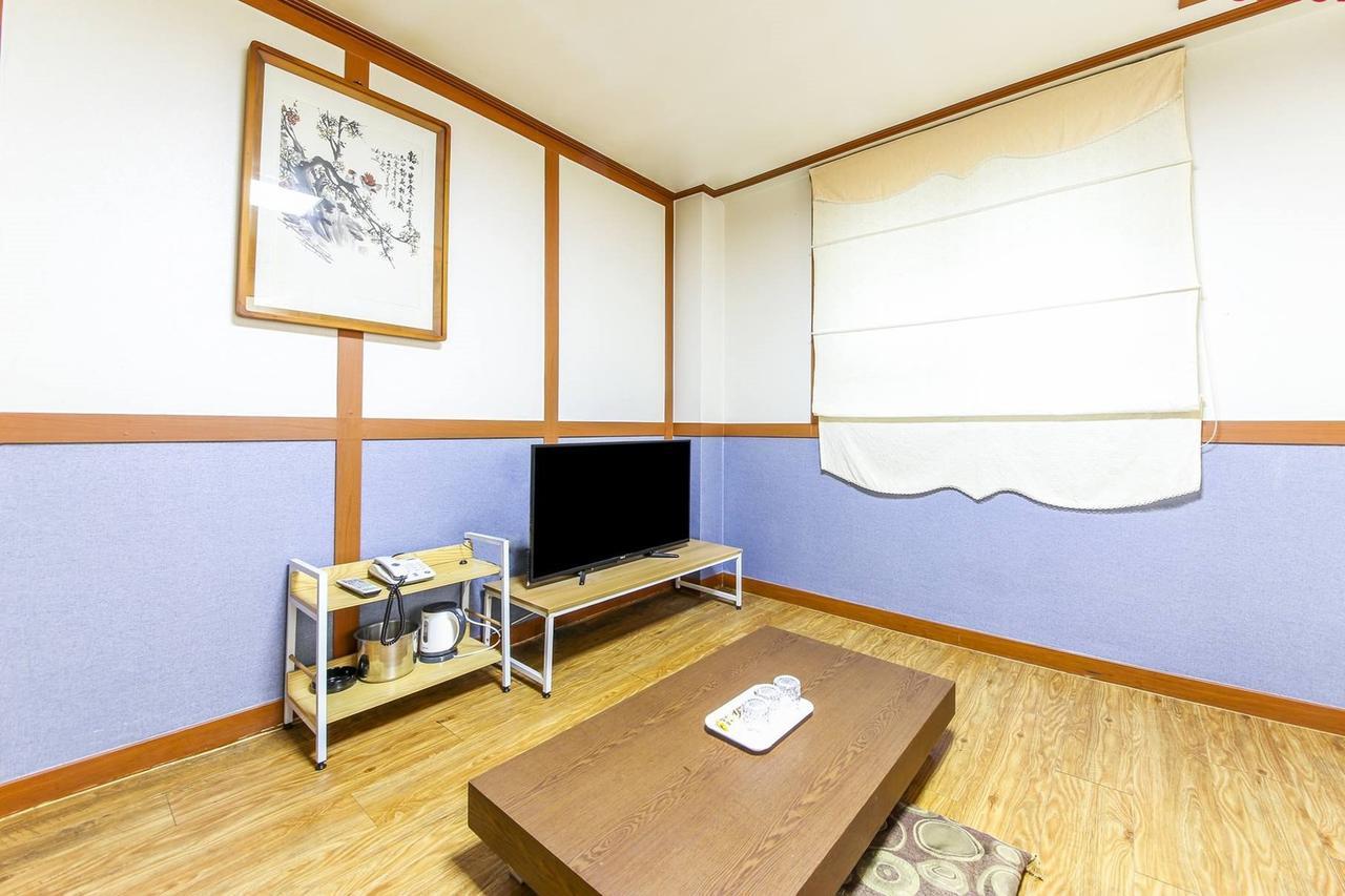 Theme Motel Мокпо Экстерьер фото