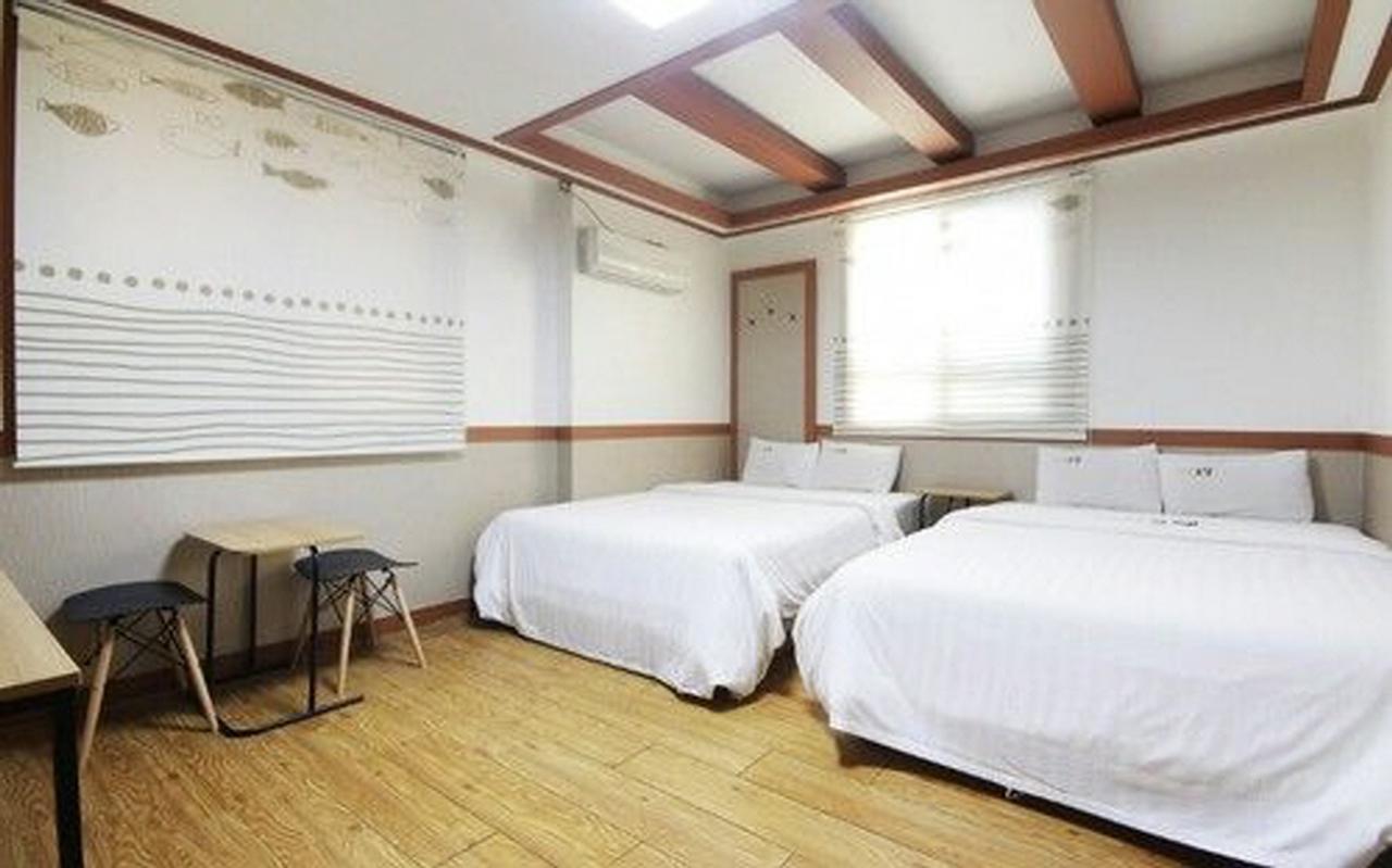 Theme Motel Мокпо Экстерьер фото
